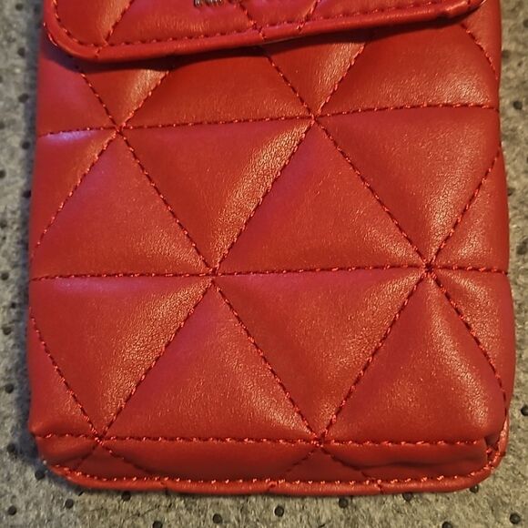 Nine West Springy Quilted Faux Leather Cell Phone Holder Purse - Picture 3 of 7